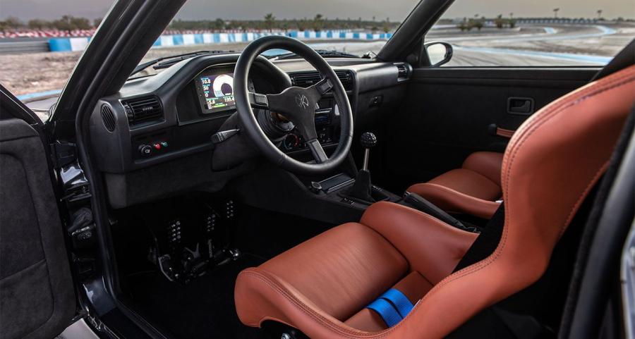 Интерьер BMW M3 by Redux Leichtbau (E30) 2019 года  (фото 15 из 16)